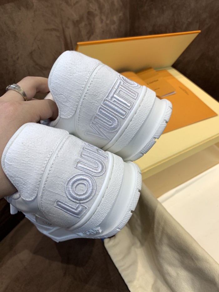 LV 003 Casual shoes XM 024