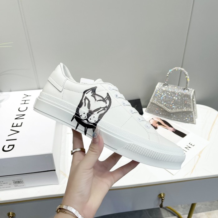 GIVENCHY 004 Casual shoes XM 023