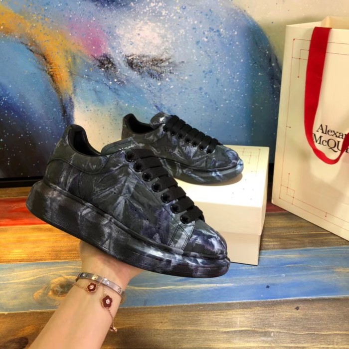 Alexander McQUEEN 002 Casual shoes XM 063 01