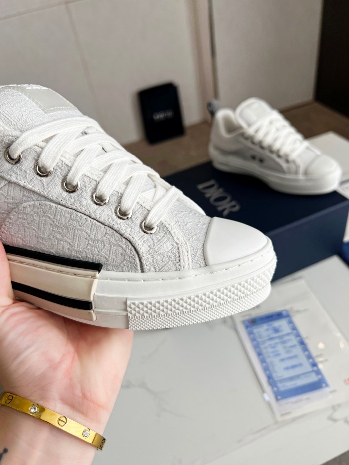 Dior 003 Casual shoes XM 072