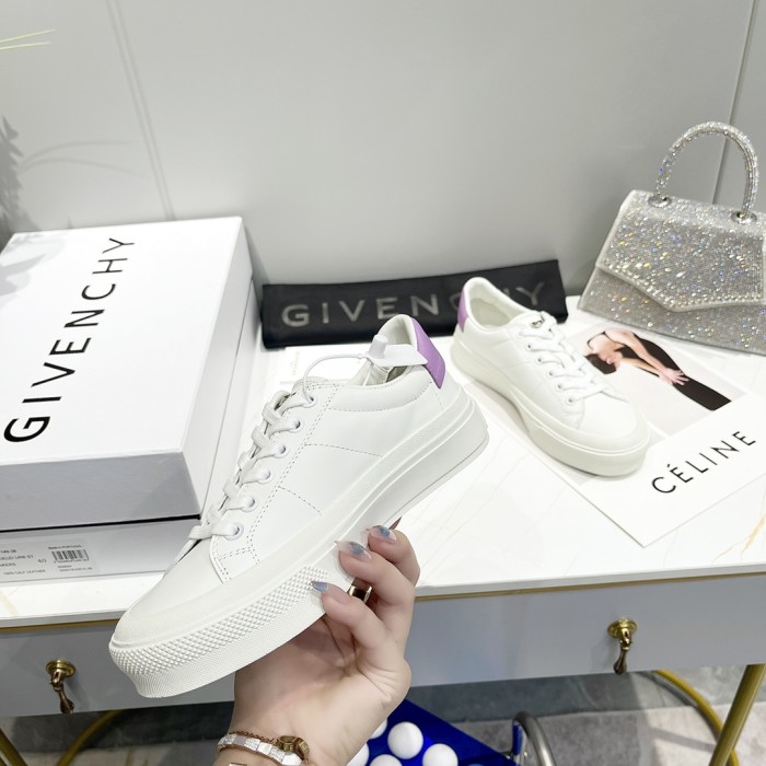 GIVENCHY 007 Casual shoes XM 003