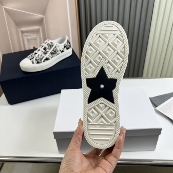 Dior 004 Casual shoes XM 052