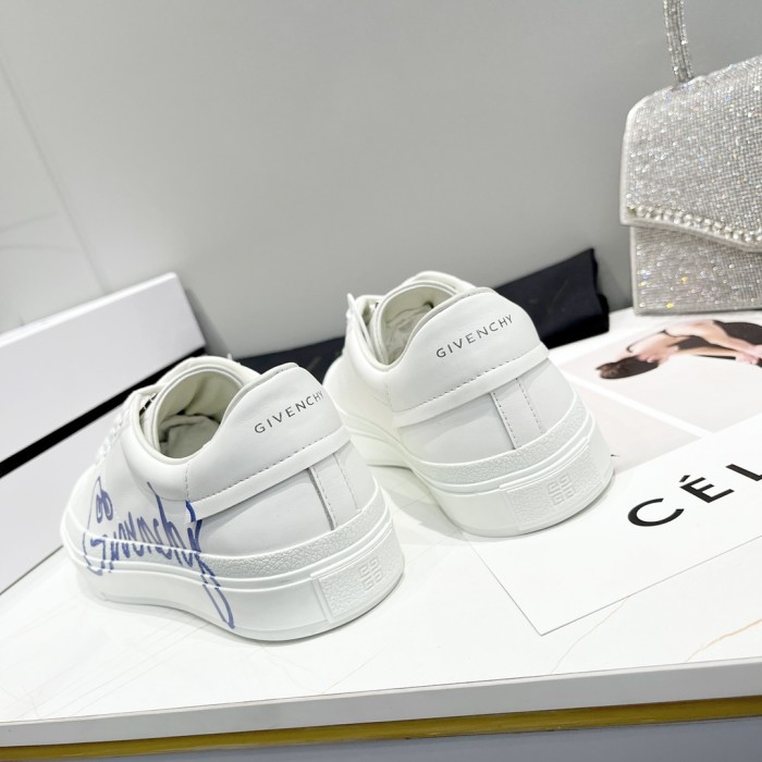 GIVENCHY 004 Casual shoes XM 023