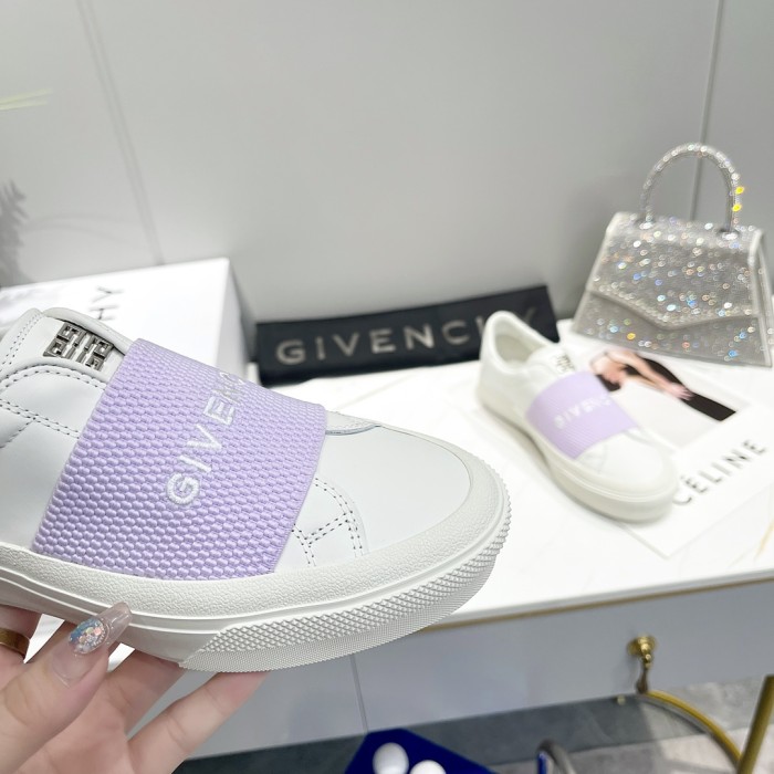 GIVENCHY 002 Casual shoes XM 003 02