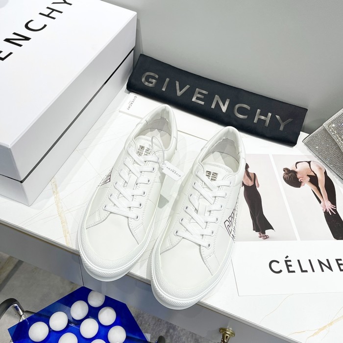 GIVENCHY 004 Casual shoes XM 023