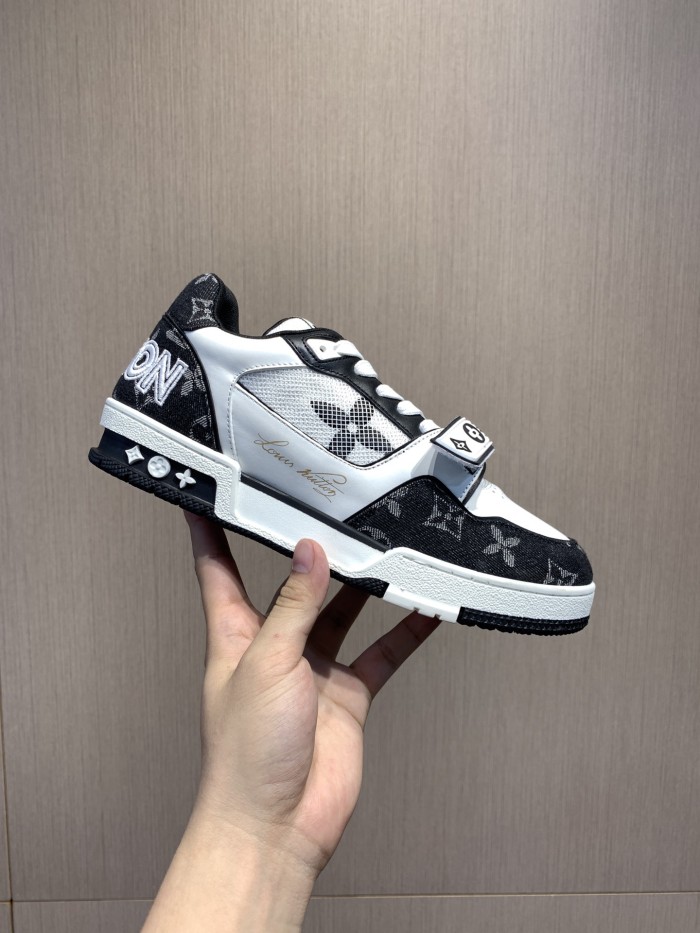LV 003 Casual shoes XM 024