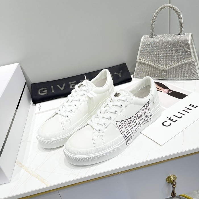 GIVENCHY 004 Casual shoes XM 023