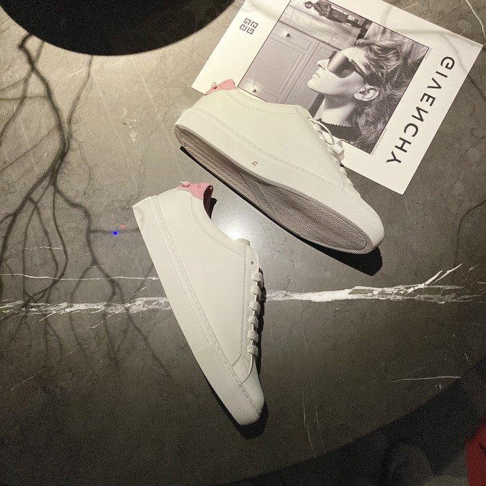 GIVENCHY 008 Casual shoes XM 092