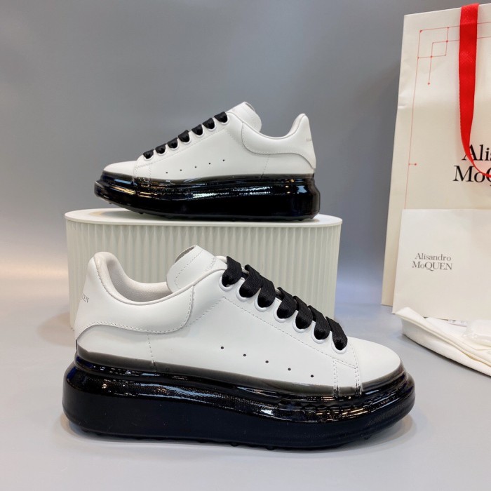 Alexander McQUEEN 001 Casual shoes XM 063