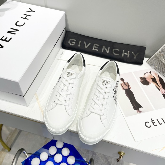 GIVENCHY 004 Casual shoes XM 023