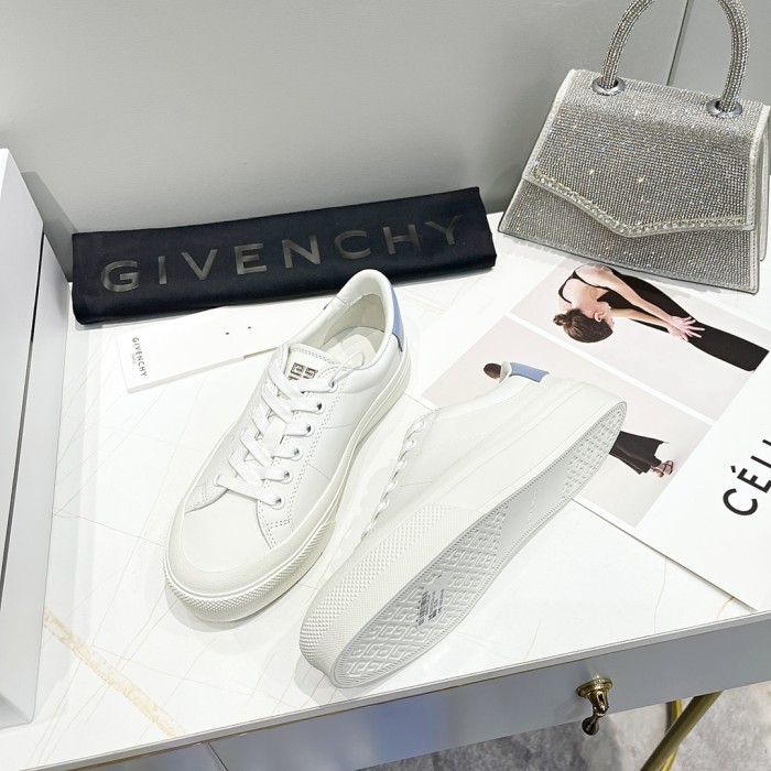 GIVENCHY 007 Casual shoes XM 003