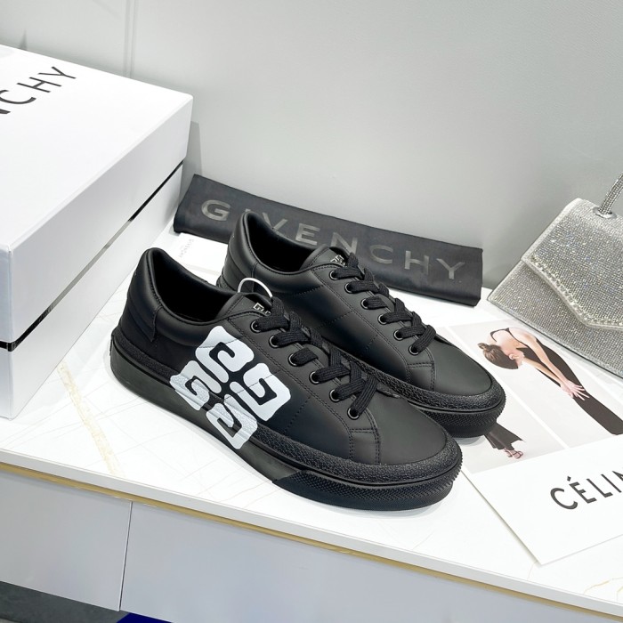 GIVENCHY 005 Casual shoes XM 023