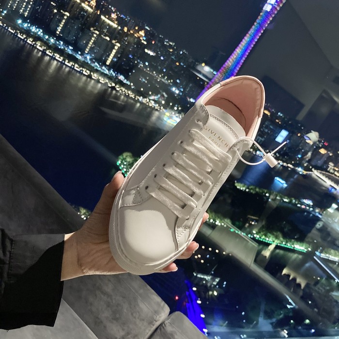 GIVENCHY 008 Casual shoes XM 092