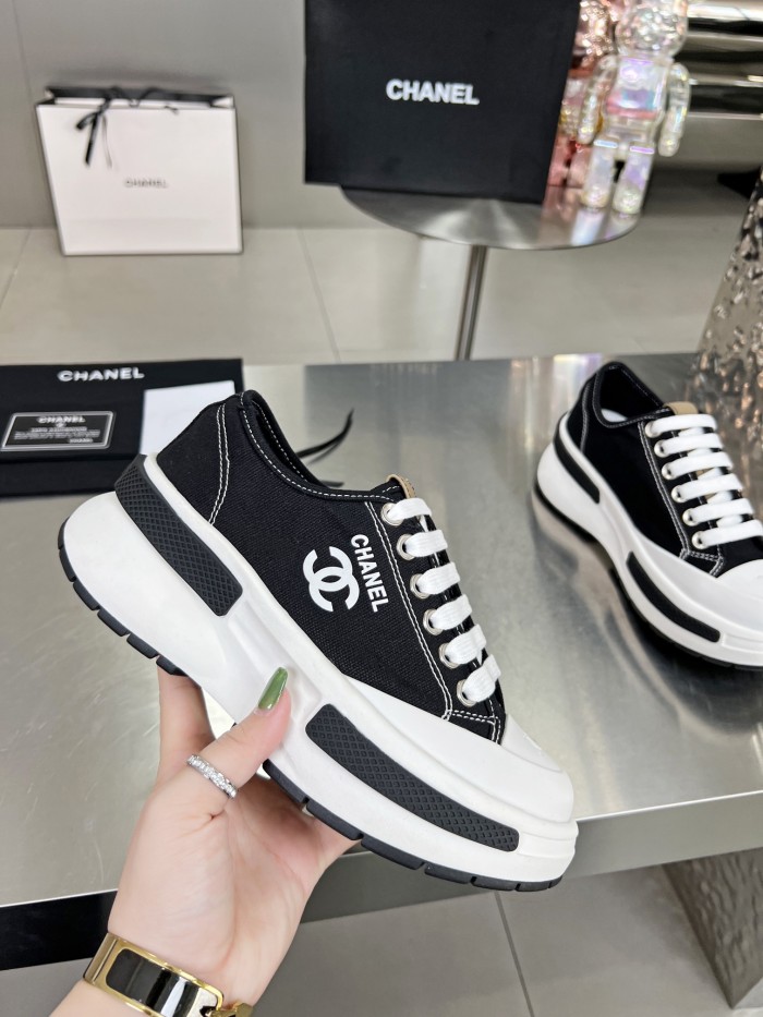 Chanel 004 Casual shoes XM 042