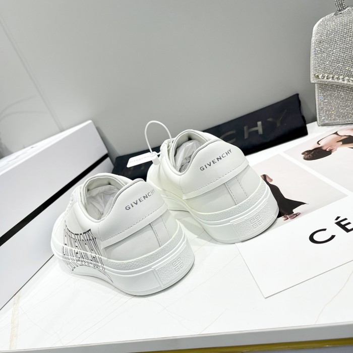 GIVENCHY 004 Casual shoes XM 023