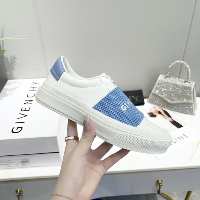 GIVENCHY 002 Casual shoes XM 003 02