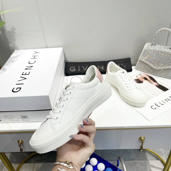 GIVENCHY 005 Casual shoes XM 023