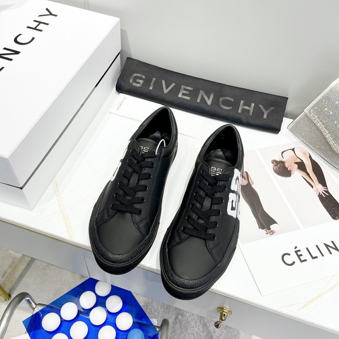 GIVENCHY 005 Casual shoes XM 023