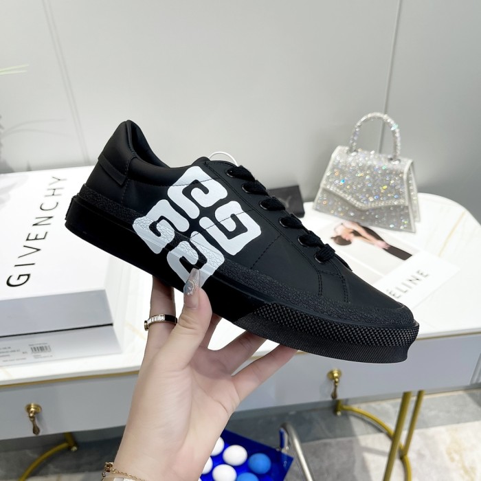 GIVENCHY 005 Casual shoes XM 023