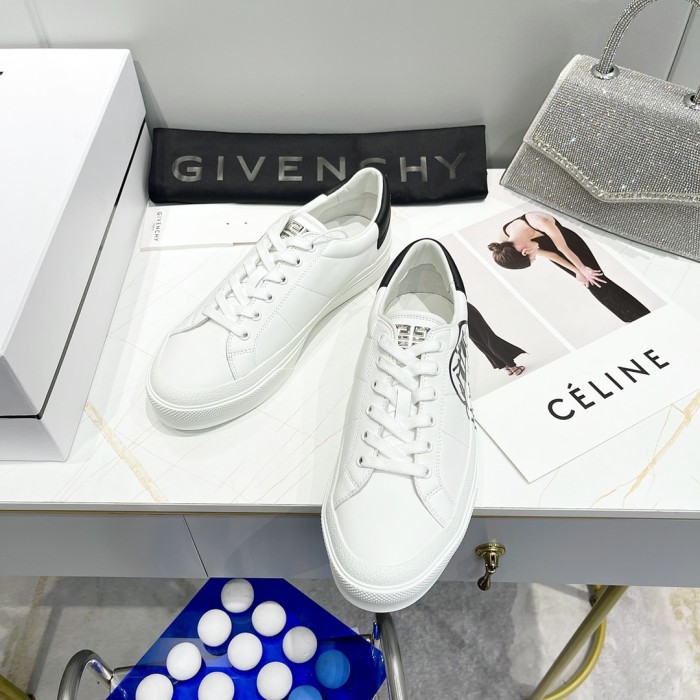 GIVENCHY 004 Casual shoes XM 023