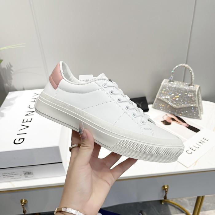 GIVENCHY 007 Casual shoes XM 003