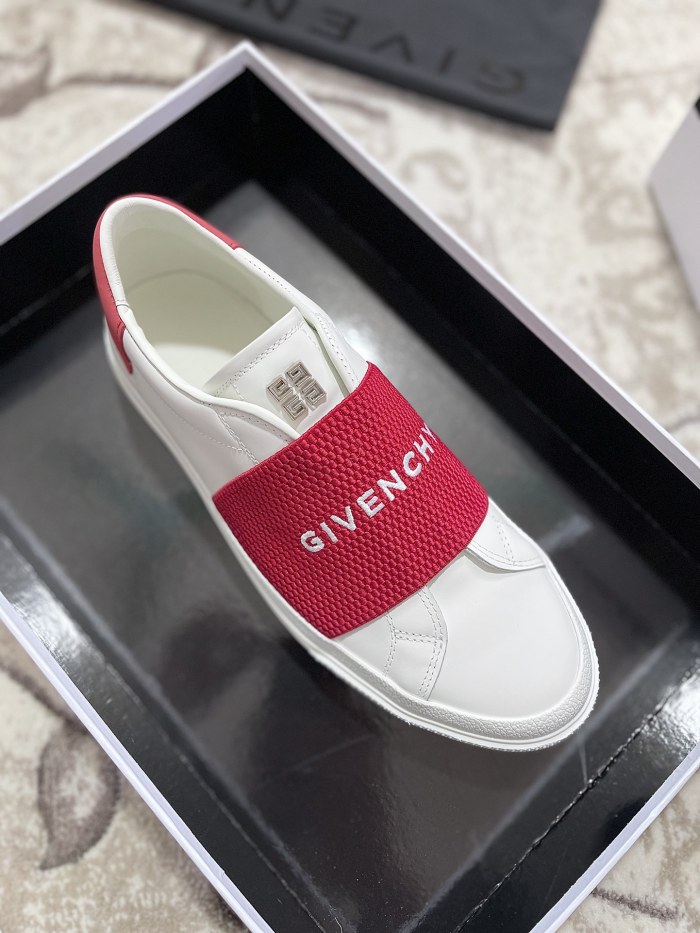 GIVENCHY 002 Casual shoes XM 003 01