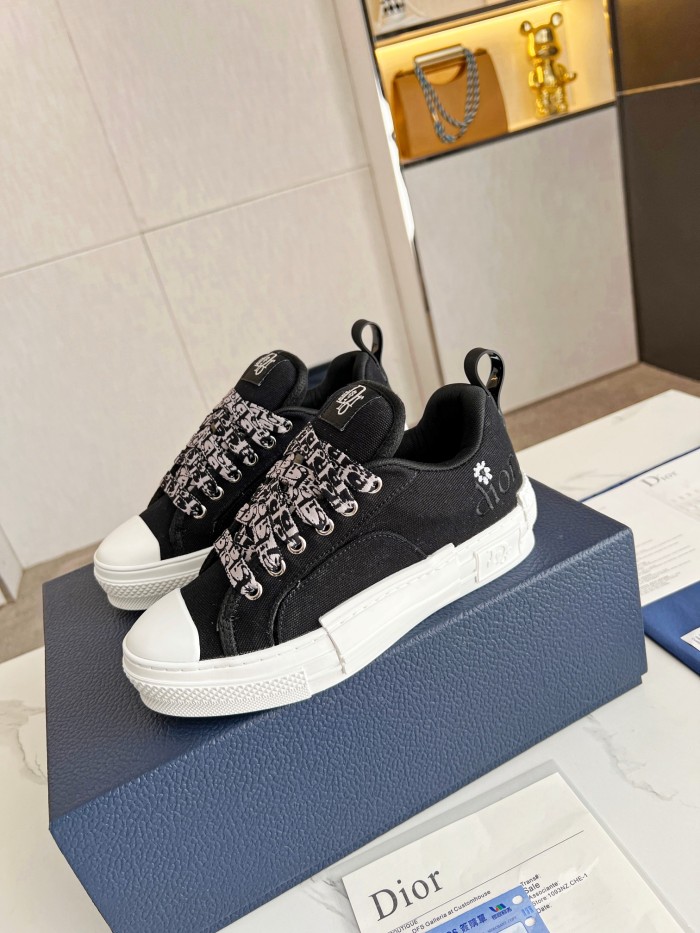 Dior 002 Casual shoes XM 072