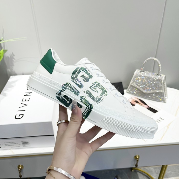 GIVENCHY 005 Casual shoes XM 023
