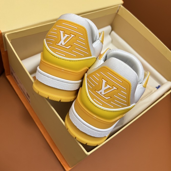 LV 002 Casual shoes XM 024