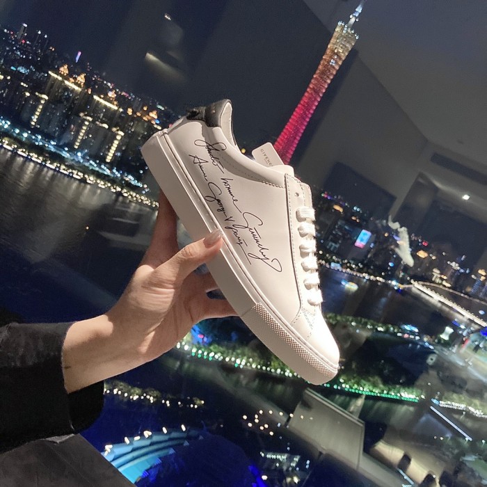 GIVENCHY 010 Casual shoes XM 013