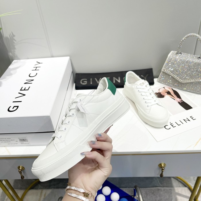 GIVENCHY 005 Casual shoes XM 023
