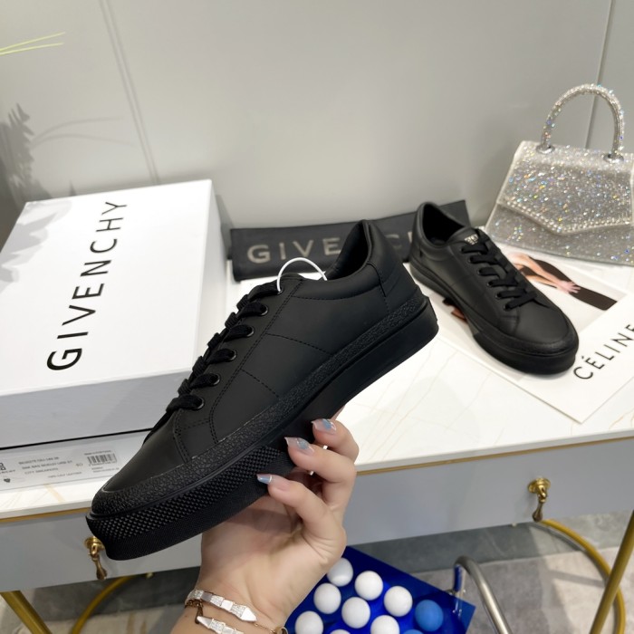 GIVENCHY 005 Casual shoes XM 023