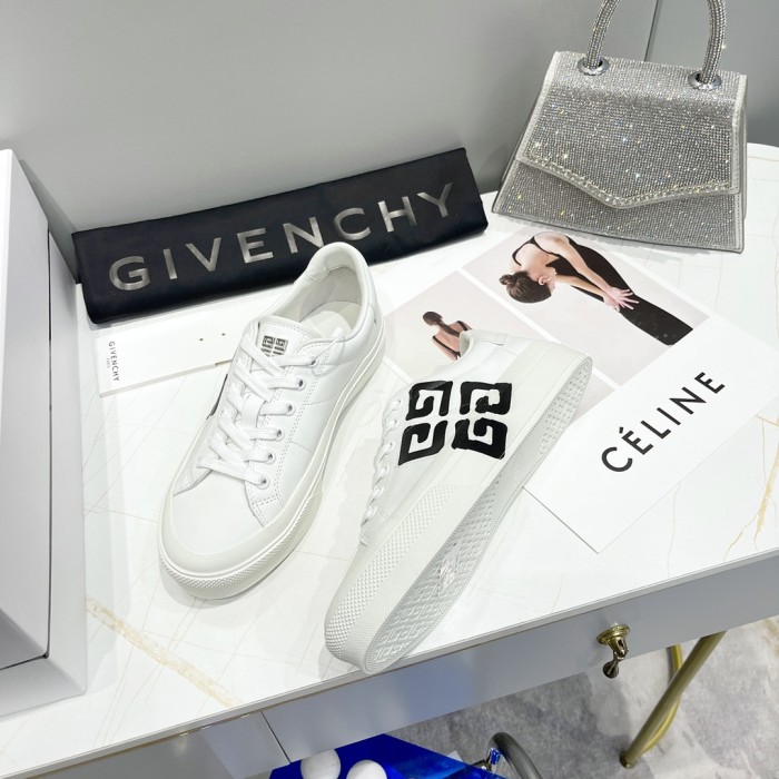 GIVENCHY 005 Casual shoes XM 023