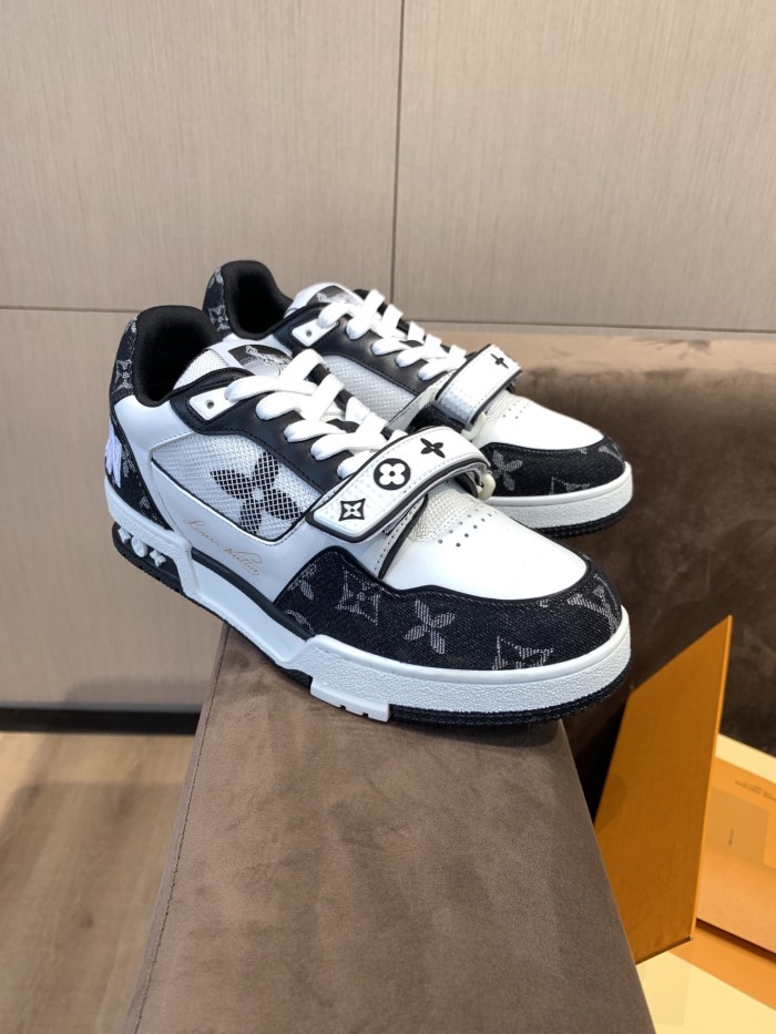 LV 003 Casual shoes XM 024