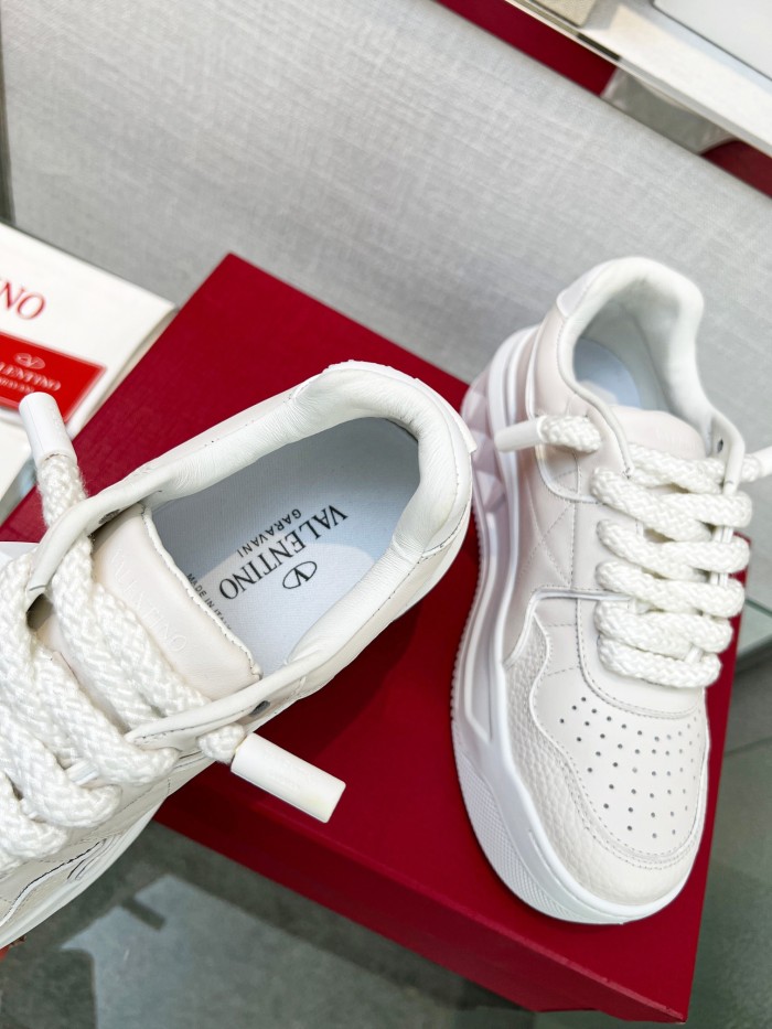 Valentino 002 Casual shoes XM 033