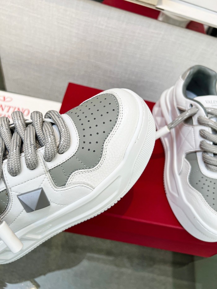 Valentino 002 Casual shoes XM 033
