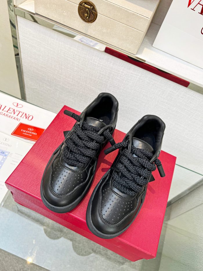 Valentino 002 Casual shoes XM 033