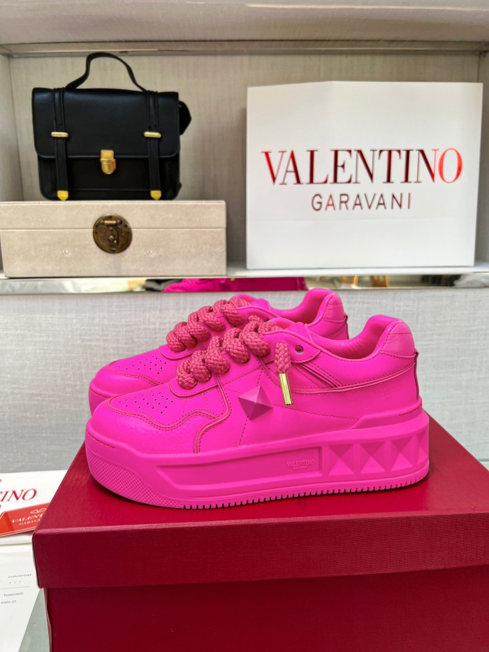 Valentino 002 Casual shoes XM 033