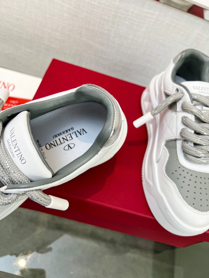 Valentino 002 Casual shoes XM 033