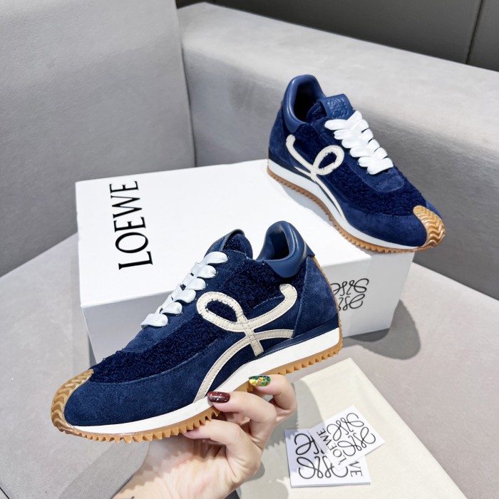 LOEWE 002 Casual shoes XM 062