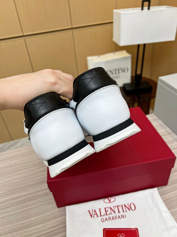 Valentino 001 Casual shoes XM 092