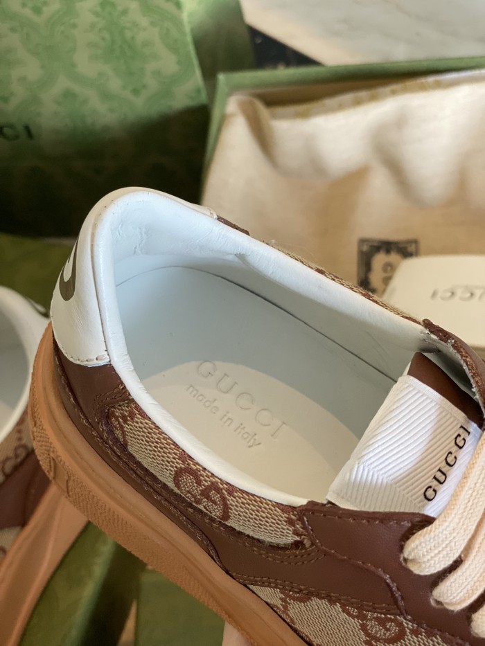 Gucci 005 Casual shoes XM 082 01