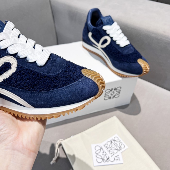 LOEWE 002 Casual shoes XM 062