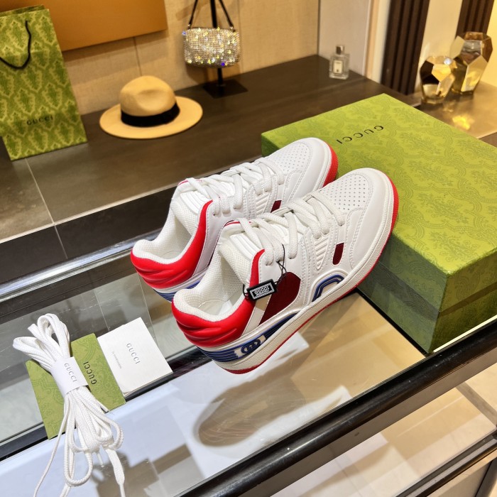 Gucci 006 Casual shoes XM 033 01