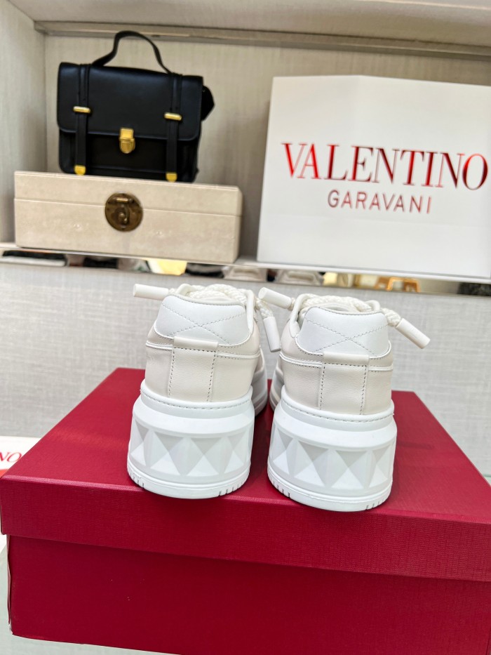 Valentino 002 Casual shoes XM 033