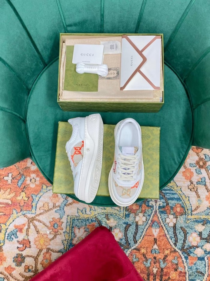 Gucci 005 Casual shoes XM 082 03