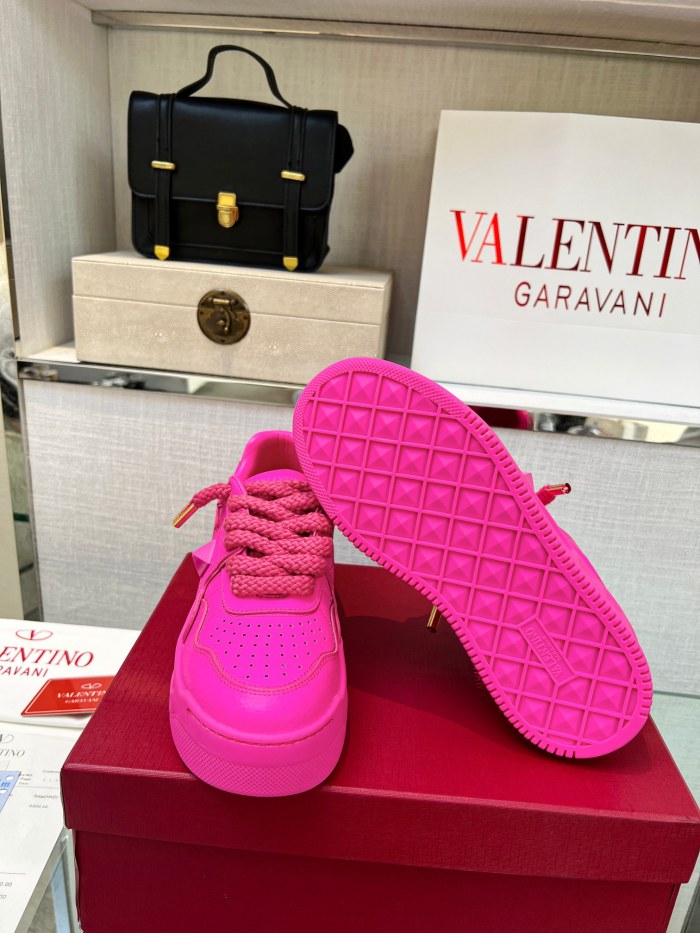 Valentino 002 Casual shoes XM 033