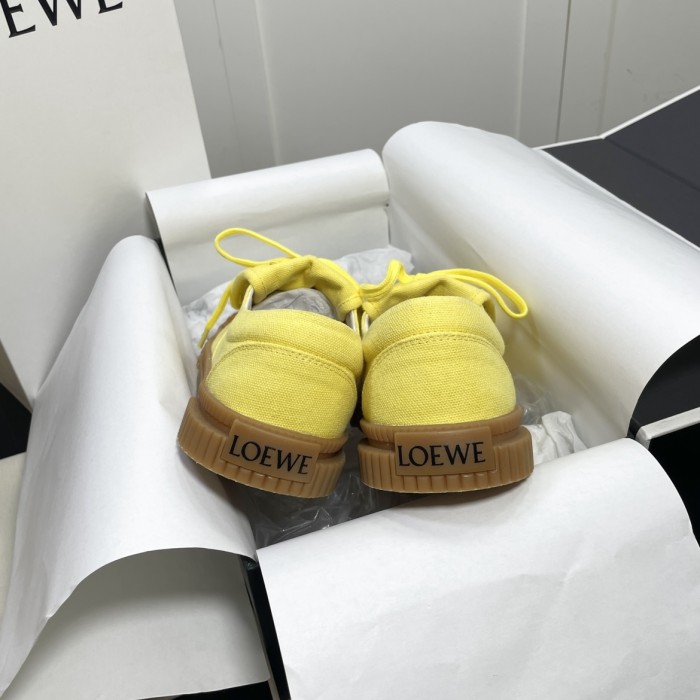 LOEWE 001 Casual shoes XM 032