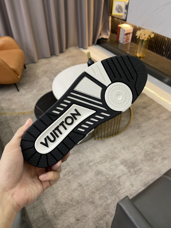 LV 005 Casual shoes XM 024