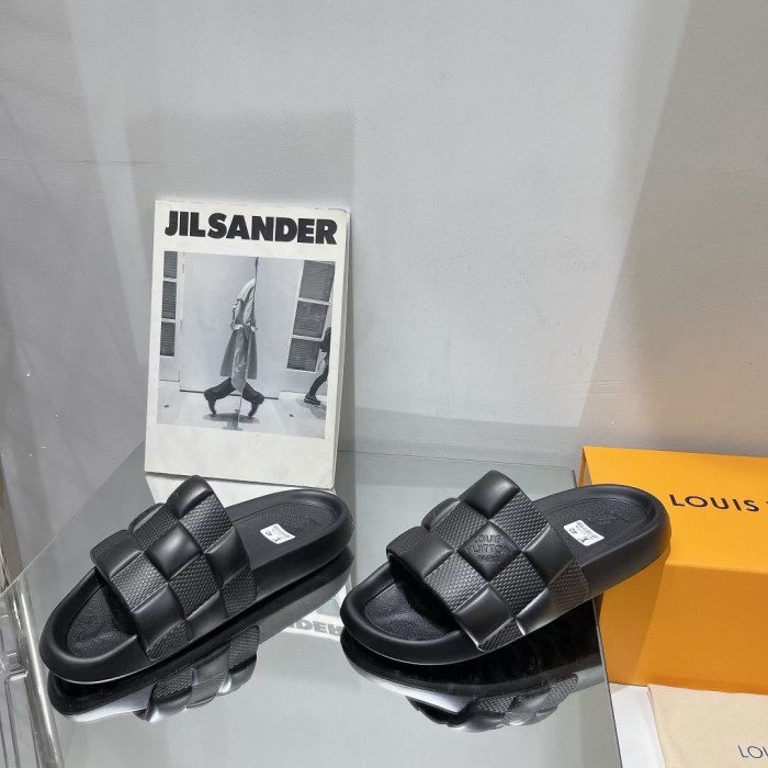 LV shoes 003 XM 021